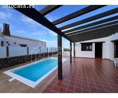 Villa de Lujo en Venta en Villaverde, Las Palmas