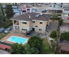 Chalet en Venta en Girona, Girona