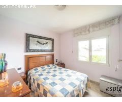 Chalet en Venta en Girona, Girona