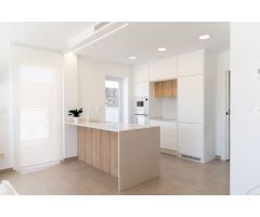 Villa de Lujo en Venta en Pilar de la Horadada, Alicante