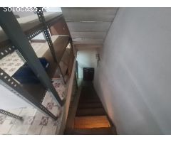 ¡Descubre el potencial de esta joya arquitectónica en el corazón del vibrante barrio de Feria!