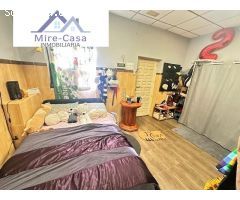 SE VENDE LOCAL COMERCIAL, DOS PUERTAS DE ENTRADA A DOS CALLES