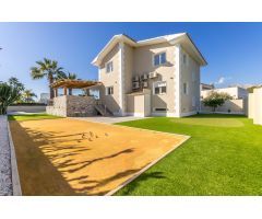 Chalet en Venta en Alfaz del Pí / LAlfàs Del Pi, Alicante