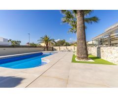 Chalet en Venta en Alfaz del Pí / LAlfàs Del Pi, Alicante