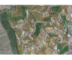 Parcela en zona del Faro de Algeciras, zona urbana y desarrollada, junto a parque natural