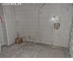 ¡Estupendo local comercial en plena calle Ancha!