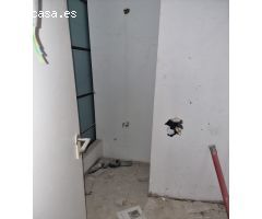 ¡Estupendo local comercial en plena calle Ancha!