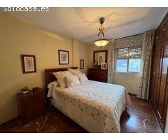 Amplio piso de 4 habitaciones en Avd Virgen del Carmen