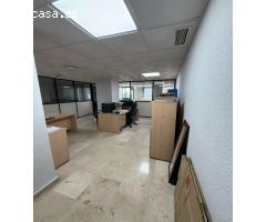 Se vende oficina en Avenida Virgen del Carmen