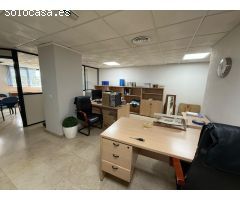 Se vende oficina en Avenida Virgen del Carmen