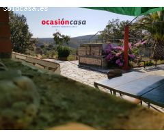 CHALET CON PISCINA Y OLIVOS EN POZOBLANCO