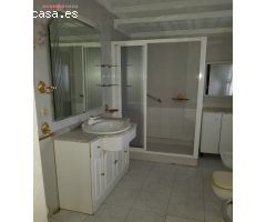 CASA Y PISO EN VENTA