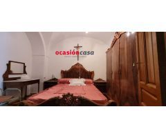 SE VENDE CASA CÉNTRICA EN POZOBLNACO