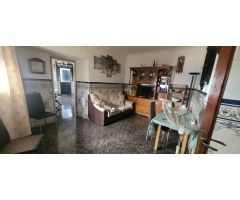 CASA Y  PISO EN VENTA