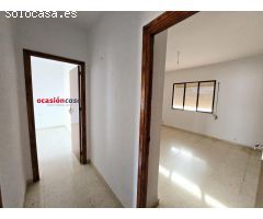 Se vende casa en esquina para reformar