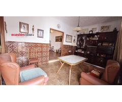 CASA HACIENDO ESQUINA EN VENTA