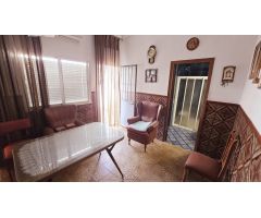 CASA HACIENDO ESQUINA EN VENTA