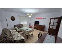 SE ALQUILA  PISO EN EL CENTRO DE POZOBLANCO