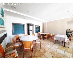 Restaurante a la venta en zona comercial de Las Marinas
