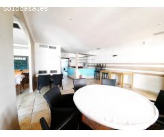 Restaurante a la venta en zona comercial de Las Marinas