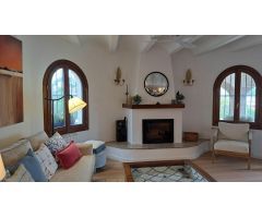 Chalet reformado en zona baja del Montgó