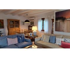 Chalet reformado en zona baja del Montgó