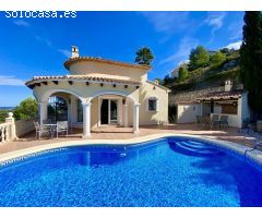 Encantadora villa con vistas espectaculares al mar en La Sella