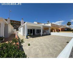 Chalet en primera línea de playa en Miramar