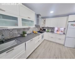 Chalet en primera línea de playa en Miramar