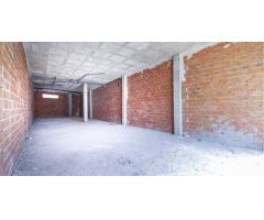 Amplio local comercial en venta en els Poblets