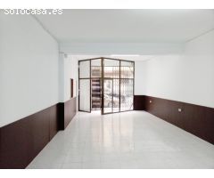 Amplio local comercial + almacén en el centro urbano de Dénia