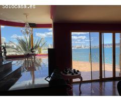 Exclusivo chalet de lujo en primera línea de la Playa de Poniente