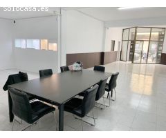 Amplio local comercial + almacén en el centro urbano de Dénia