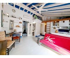 Acogedora casa de pueblo a 50 metros del puerto de Dénia