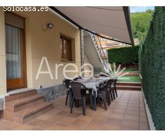 Exclusiva planta baja con JARDÍN y GARAJE  privado, y vistas espectaculares en Ribes de Freser