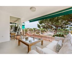 Exclusivo piso de auténtico diseño con vistas al mar