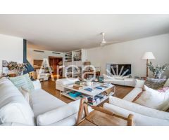 Exclusivo piso de auténtico diseño con vistas al mar