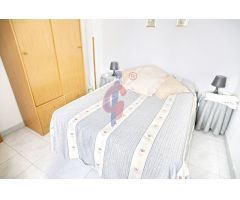 Apartamento con vistas a la pinada, trastero y dos plazas de garaje.