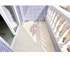 En venta apartamento de dos dormitorios con piscina en Guardamar del Segura