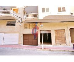 Local comercial en venta a escasos metros del paseo marítimo de Guardamar