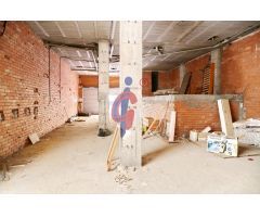 Local comercial en venta a escasos metros del paseo marítimo de Guardamar