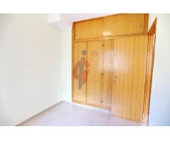 Bonito apartamento de 1 dormitorio con vistas al parque en Guardamar del Segura