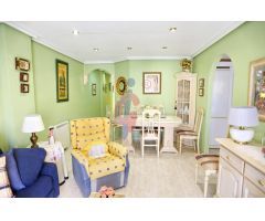 ¡En venta apartamento en última planta de tres dormitorios en Guardamar del Segura!