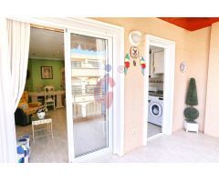 ¡En venta apartamento en última planta de tres dormitorios en Guardamar del Segura!