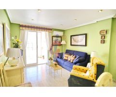 ¡En venta apartamento en última planta de tres dormitorios en Guardamar del Segura!