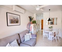 Apartamento en Las Viñas, orientado al sur, cerca de la Playa Roqueta