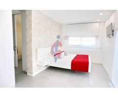 IMPRESIONANTE APARTAMENTO EN ZONA PUERTO CON TERRAZA DE 25M2
