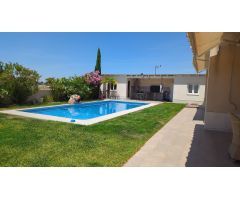 Chalet en Venta en Madrid de las Caderechas, Madrid