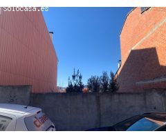TERRENY EN VENDA AL CASC ANTIC