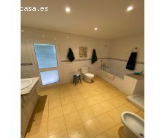OPORTUNITAT CASA AMB FAÇANA DE 12,5M I ENTRADA PER DOS CARRERS